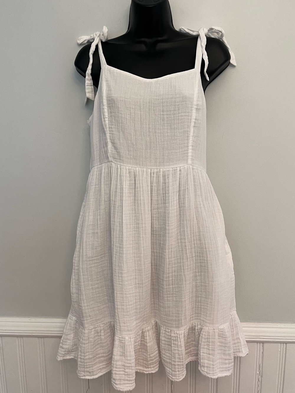 Old Navy White Gauze Fit & Flare Tie-Shoulder Mini Cami Dress, Size Medium